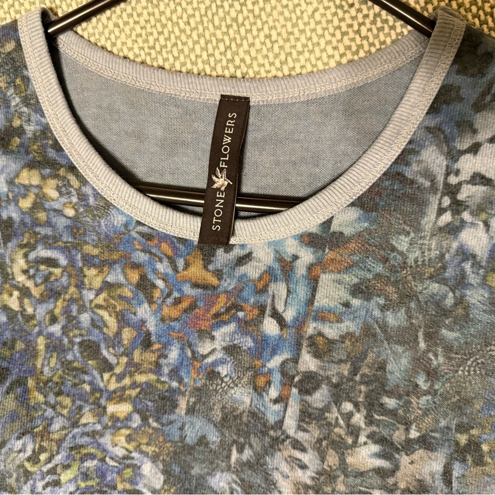 Stone Flowers Multicolor Patterned Top - Medium - image 2